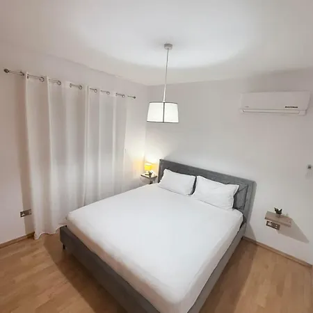 Elegant 2Br Apartment- La Vie Royale 公寓 *