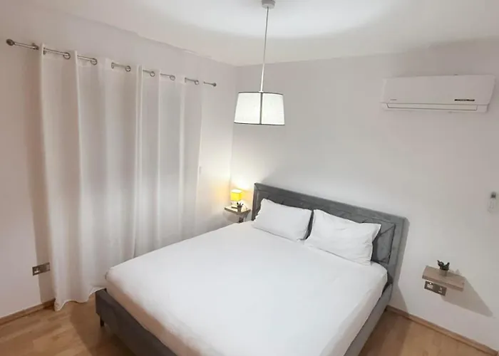 Elegant 2Br Apartment- La Vie Royale 公寓 *